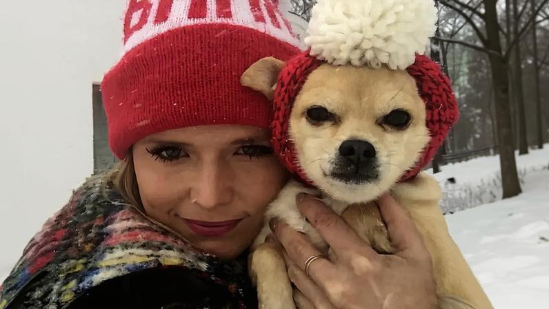 Miranda Lambert se despede de cão resgatado de 15 anos que acompanhou as turnês