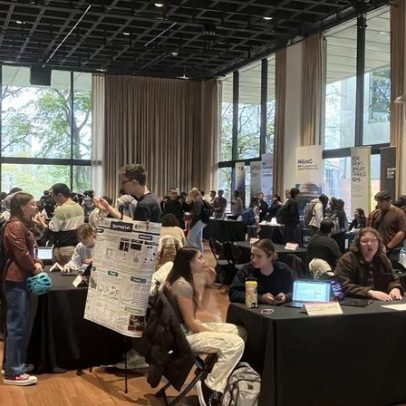 UROP inaugural atrai centenas de estudantes em busca de experiência em pesquisa