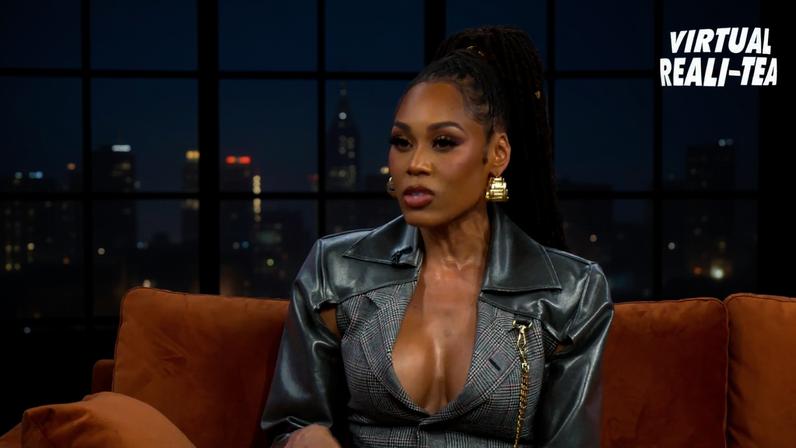 Monique Samuels diz que ex-marido a acompanha durante retorno ao RHOP