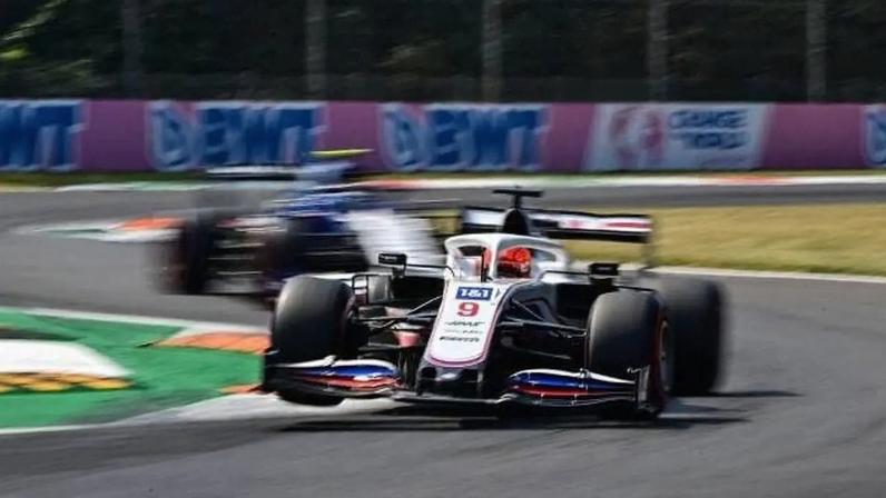 Equipe de Fórmula 1 muda de nome na próxima temporada