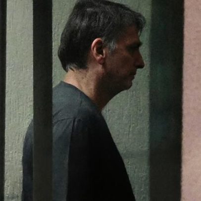 Bolsonaro passa por novo procedimento para tratar soluços, diz Michelle