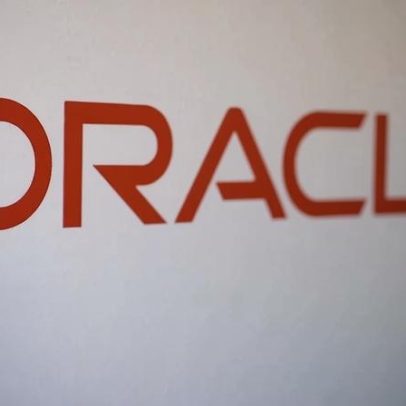 Oracle cai 12,8% e reacende temores sobre bolha de IA em Wall Street