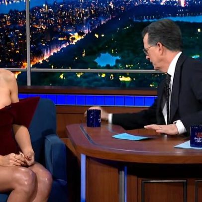 Taylor Swift elogia Travis Kelce como amor da vida durante o The Late Show