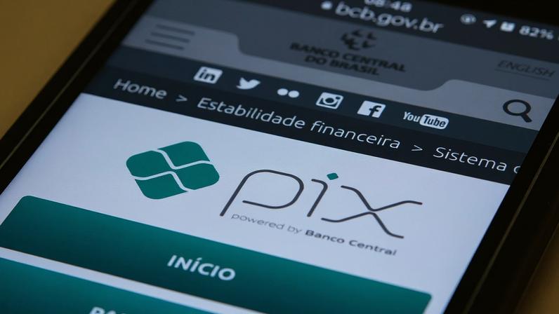 Pix registra 313,3 milhões de transações e movimenta R$ 179,9 bi em um dia, superando o recorde anterior e marcando alta do fim do ano. (Foto: Marcello Casal Jr/Agência Brasil)