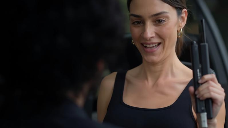 Thaila Ayala celebra aumento do manequim e viraliza na web: 'Pense na pessoa feliz' — Foto: Reprodução/Instagram