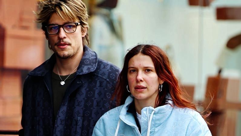 Millie Bobby Brown e Jake Bongiovi são vistos passeando com a filha em enorme carrinho rosa vintage — Foto: The Grosby Group