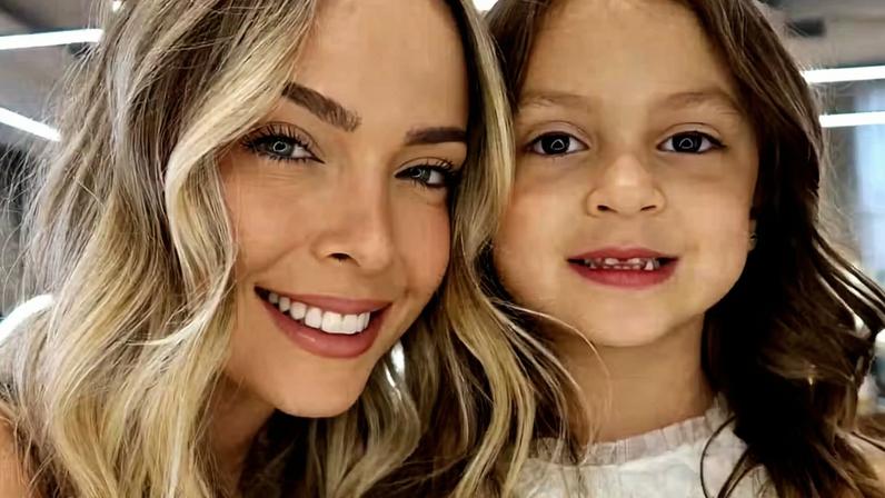 Tata Estaniecki relembra queda assustadora com a filha e mostra marca permanente do acidente — Foto: Reprodução/Instagram