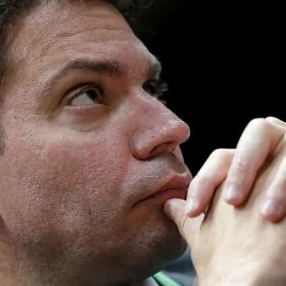 Mesa Diretora recua, cumpre STF e cassa mandato de Ramagem