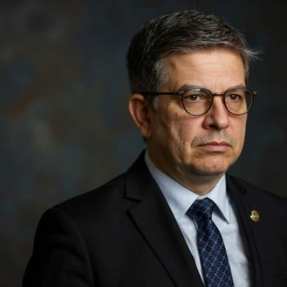 STF protege ministros de impeachment e provoca crise política