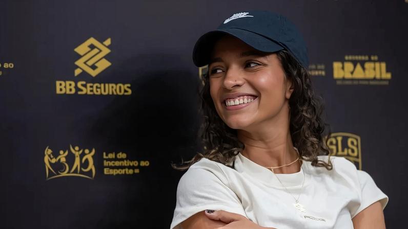 Rayssa Leal fatura com título do Super Crown
