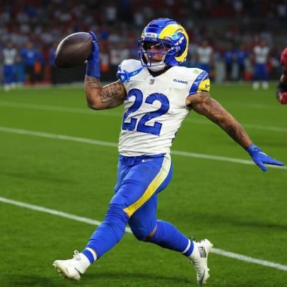 Waiver wire da NFL fantasy Week 15 destaca Blake Corum e Trevor Lawrence