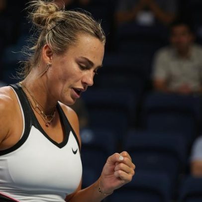 Técnico de Sabalenka revela que a bielorrussa sofre com insegurança