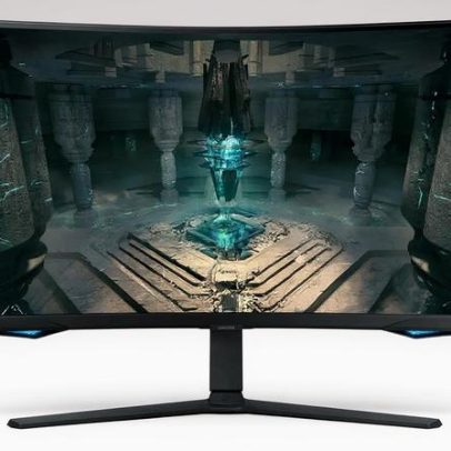 Samsung mira meta de fim de ano e oferece 54% desconto no monitor Odyssey 32