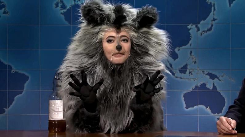“Saturday Night Live” star Sarah Sherman dressed up as the drunk raccoon who broke into a Virginia liquor store.