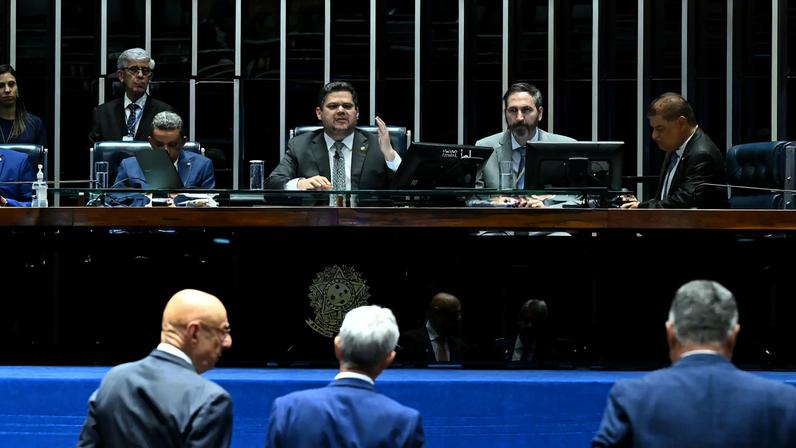 Senado aprova projeto de dosimetria; texto segue para sanção