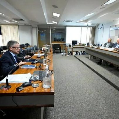 Senado aprova projeto de Dosimetria por 17 a 7; vai ao plenário