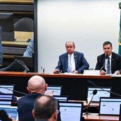Governo cede ao Centrão e destina 65% das emendas antes da eleição