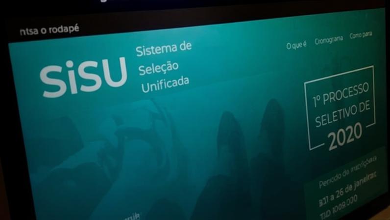 O Ministério da Educação esclarece que não publica lista de espera do programa