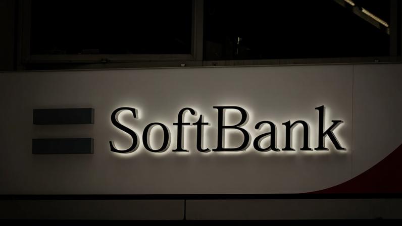 Embora o SoftBank esteja reorganizando seu portfólio global com foco em inteligência artificial, a recompra foi conduzida pela própria InMobi como parte de uma reestruturação de capital (Yuichi Yamazaki / Colaborador/Getty Images)