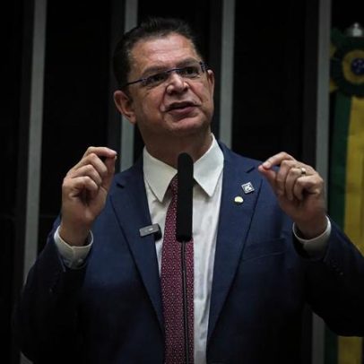 Sóstenes nega desvio de cota parlamentar e cita tentativa de convocar Lulinha na CPMI