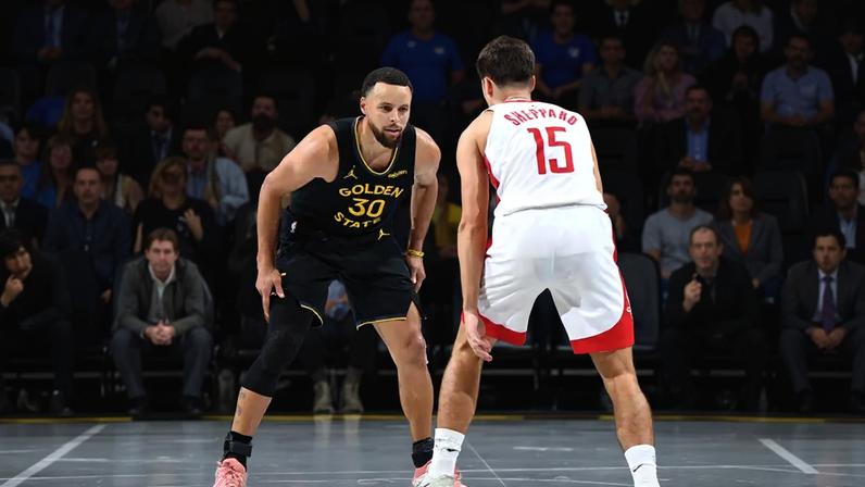 Técnico do Warriors aponta data provável de retorno de Stephen Curry