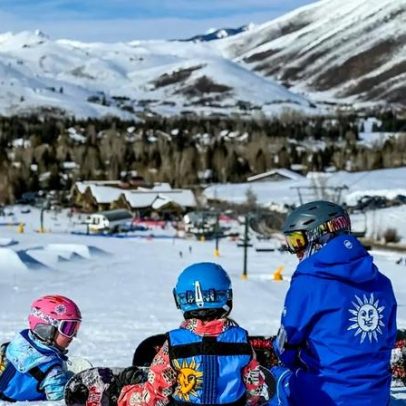 Destinos para esquiar com crianças na Europa, EUA e Japão