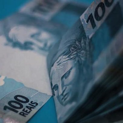 Remuneração acima do teto coloca 40 mil servidores no 1% mais rico