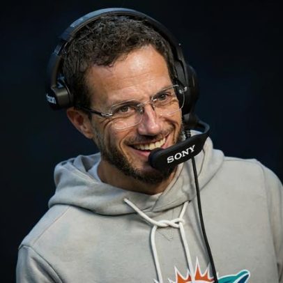 McDaniel foca em detalhes e no jogo corrido para reverter a temporada dos Dolphins