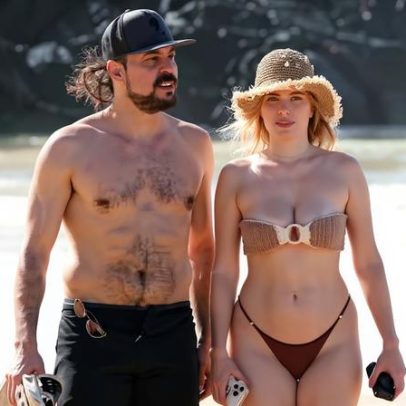 Gabriel O Pensador curte dia de praia com a esposa em Fernando de Noronha