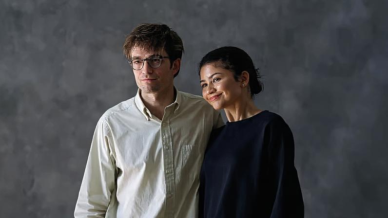 'The Drama', comédia romântica com Zendaya e Robert Pattinson, ganha primeiro trailer; assista — Foto: A24