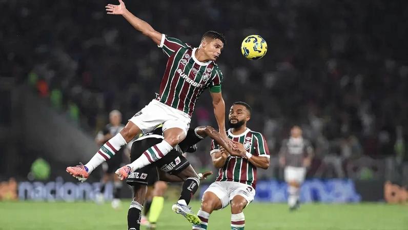 Vasco x Fluminense termina em confusão no Maracanã