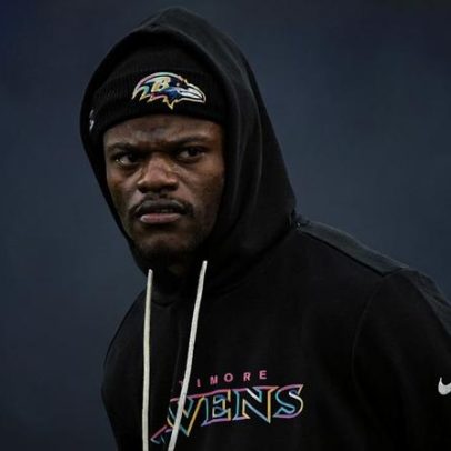 Lamar Jackson desfalca treino por tornozelo, mantendo tendência para Ravens