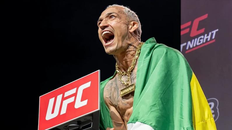 Do Bronx na pesagem para o UFC Rio (Foto: Reprodução Twitter UFC )