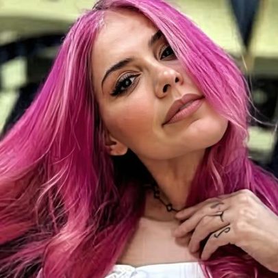 Ex-BBB Vanessa Mesquita detalha internação em clínica psiquiátrica