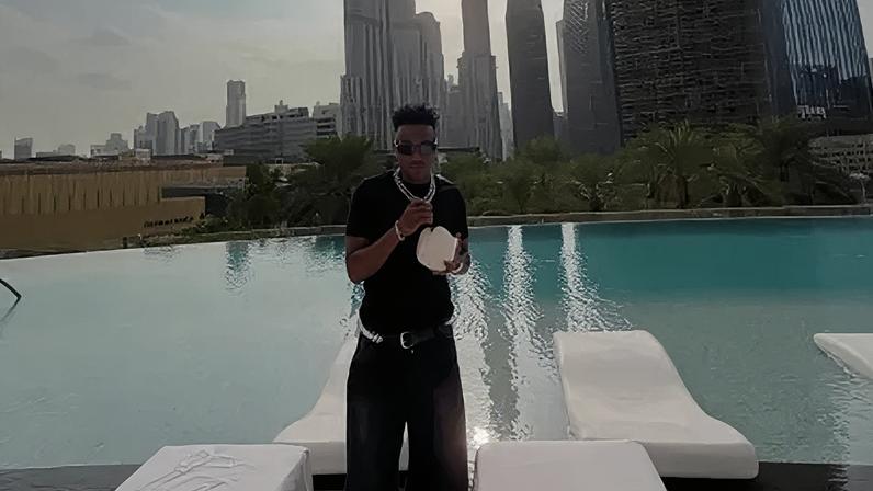 Vini Jr. esteve em Dubai neste Natal