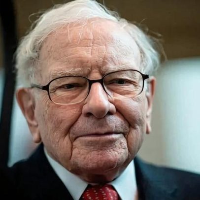 Warren Buffett se aposenta após décadas à frente da Berkshire, deixa legado