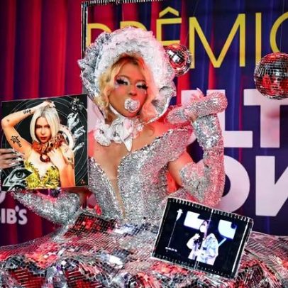 Wenny, irmã de Lexa, aparece com look ousado no Multishow 2025