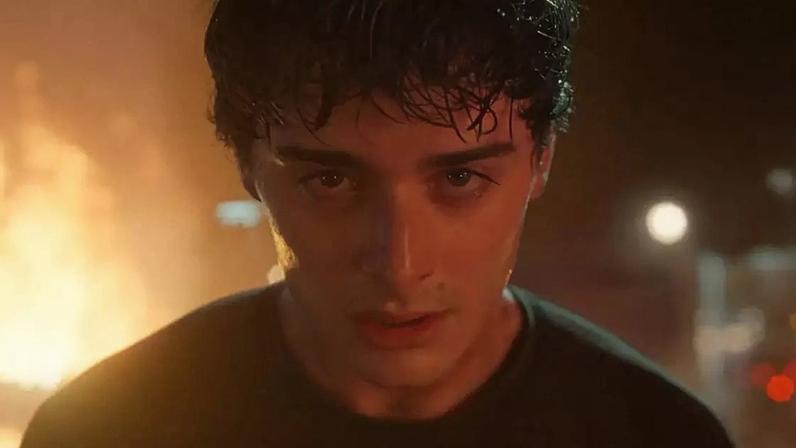 Noah Schnapp em Stranger Things (Reprodução)