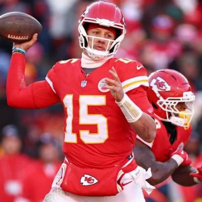 Mahomes sofre ligamento cruzado anterior rompido na derrota para Chargers