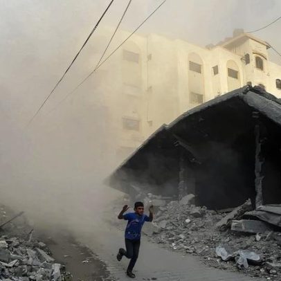 Pelo menos 100 crianças mortas em Gaza desde cessar-fogo, diz Unicef
