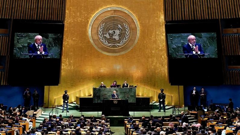 Líderes globais acompanham o discurso de Lula na 80ª Assembleia Geral da ONU. Foto: TIMOTHY A. CLARY / AFP