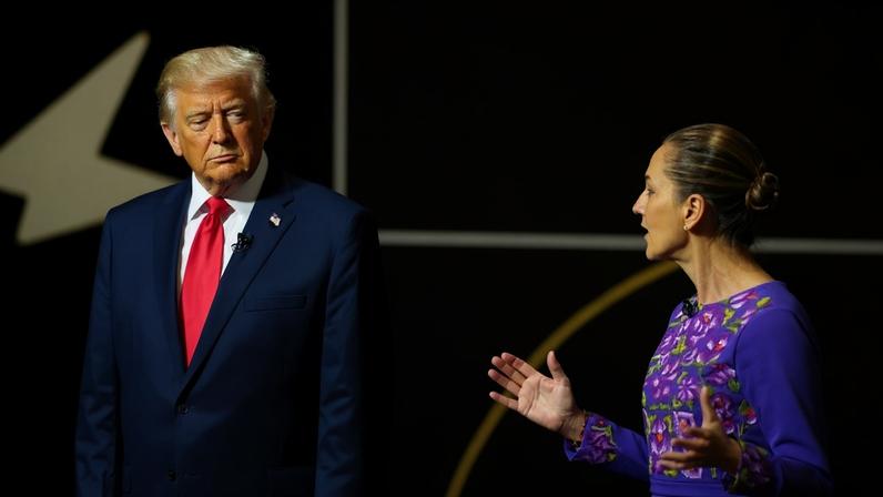 Donald Trump, presidente dos EUA, e Claudia Sheinbaum, presidenta do México. Foto: Jia Haocheng / POOL / AFP