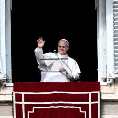 Papa pede paz entre nações ensanguentadas por conflitos e miséria