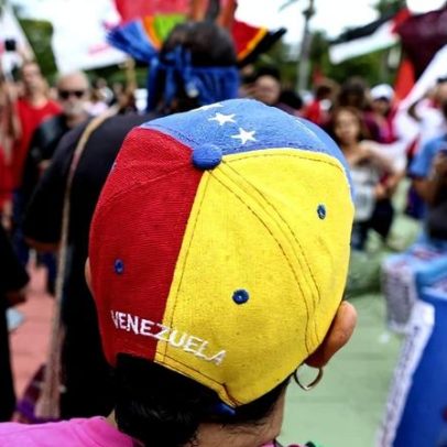 Eles passarão; nós, passarinhos ganha destaque em protesto simbólico