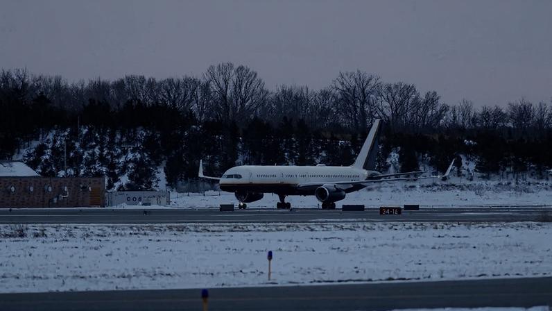 O avião transportou o presidente venezuelano Nicolás Maduro na Base Aérea da Guarda Nacional de Stewart, em Nova York. Foto: Leonardo Munoz/AFP