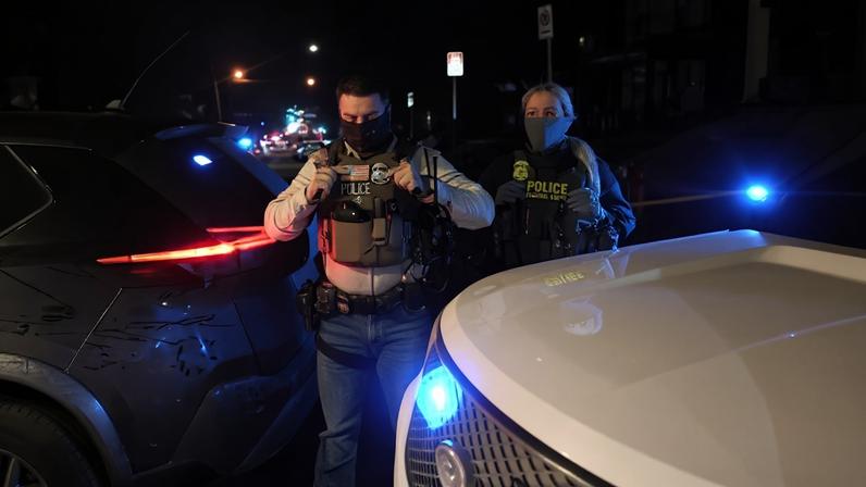 Agentes do ICE durante protesto em Minneapolis – foto: Octavio Jones/AFP