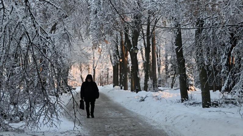 Kiev deve ter temperaturas próximas dos 30 graus negativos nos próximos dias – foto: Sergei Gapon/AFP