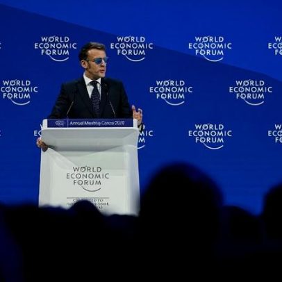 Macron acusa EUA de tentar subordinar a Europa em Davos