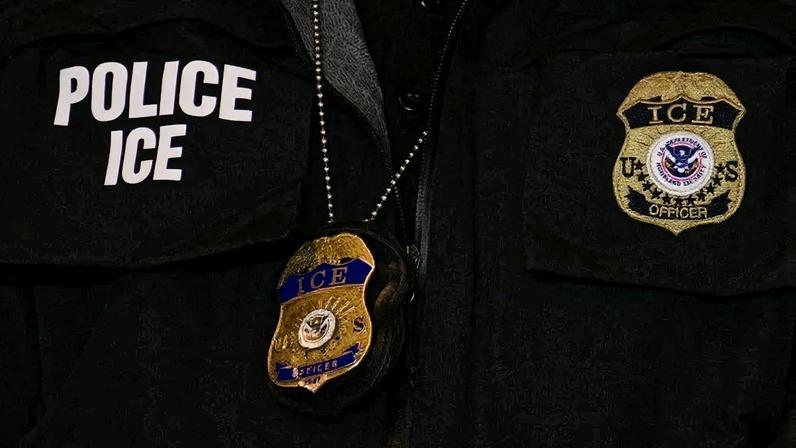 Agente do ICE, agência anti-imigração de Donald Trump – foto: by Jim Watson/POOL/AFP