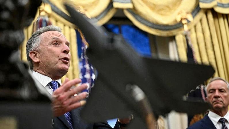Steve Witkoff representa os EUA nas negociações sobre o fim da guerra entre Rússia e Ucrânia. Foto: Brendan SMIALOWSKI / AFP